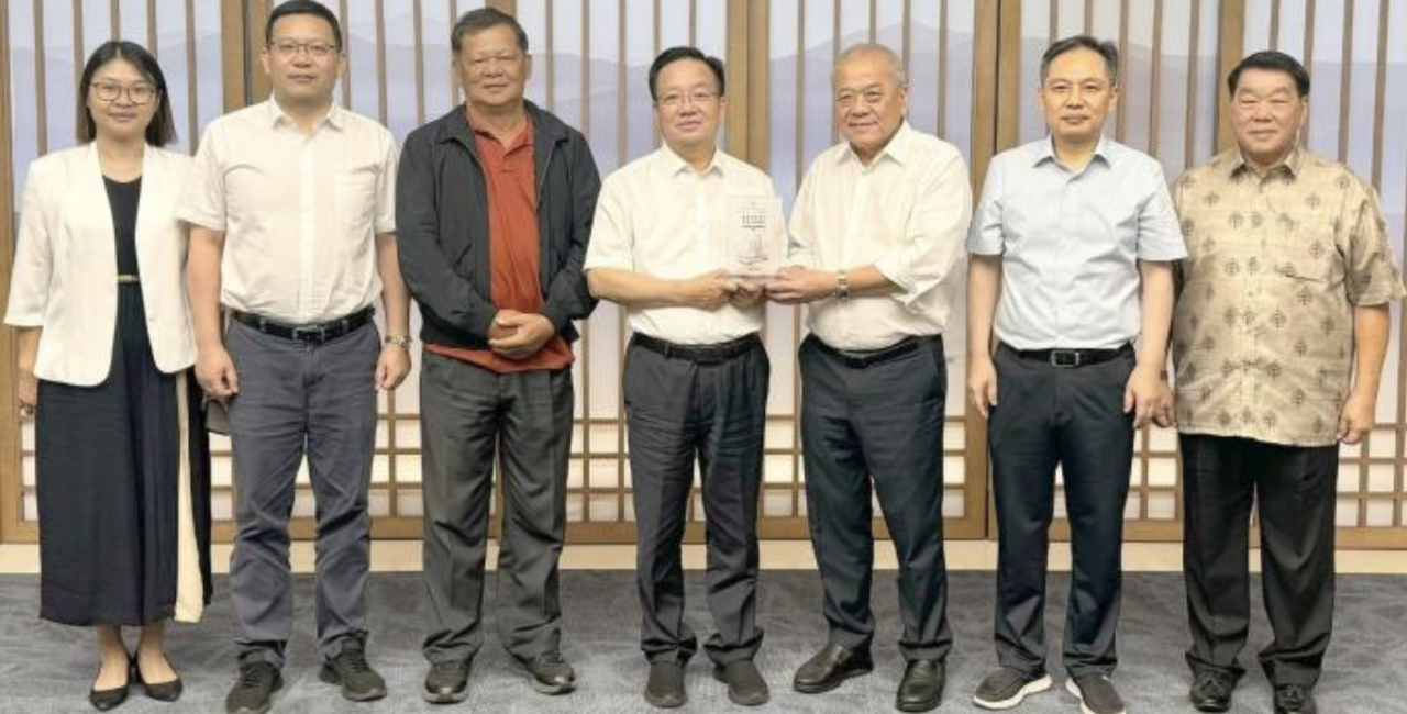 新鲜果王即将出口　吴添泉：马中将开启全新方位“榴梿外交”